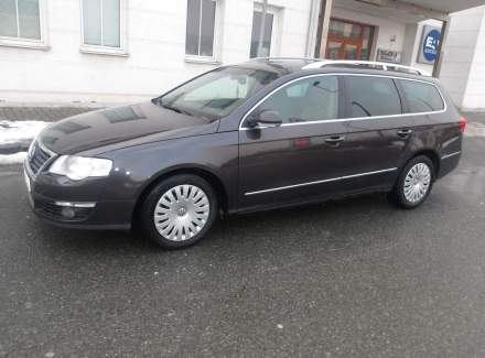 Volkswagen - Passat