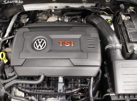 Volkswagen - Golf GTI Performance 2.0 TSI (245 Hp)