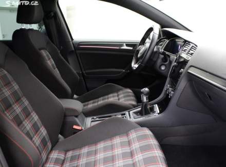 Volkswagen - Golf GTI Performance 2.0 TSI (245 Hp)