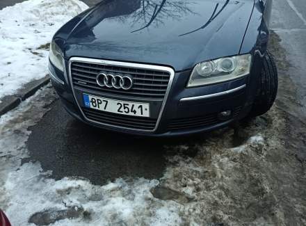 Audi - A8