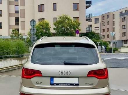 Audi - Q7