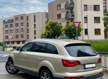 Audi - Q7