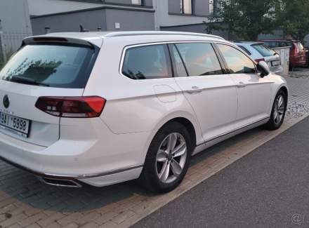 Volkswagen - Passat