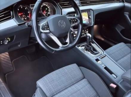 Volkswagen - Passat