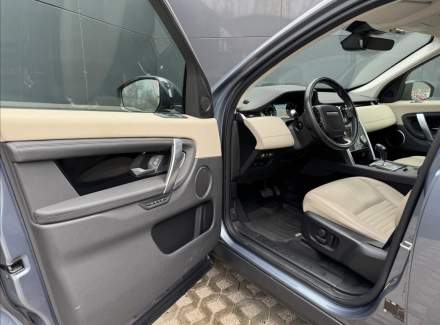 Land Rover - Discovery Sport