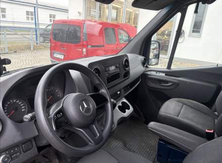 Mercedes-Benz - Sprinter