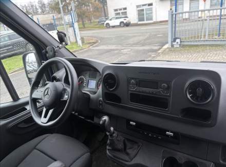 Mercedes-Benz - Sprinter