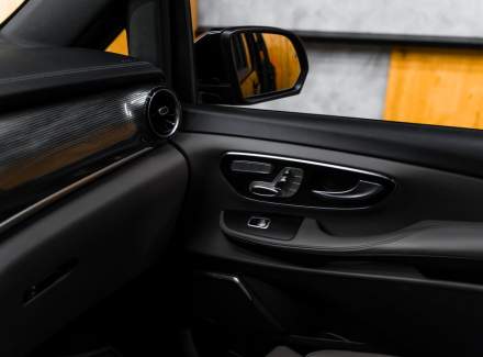 Mercedes-Benz - V-class