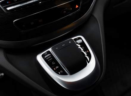 Mercedes-Benz - V-class