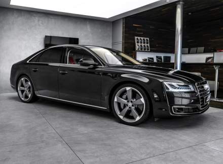 Audi - A8