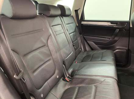 Volkswagen - Touareg