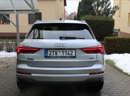 Audi - Q3