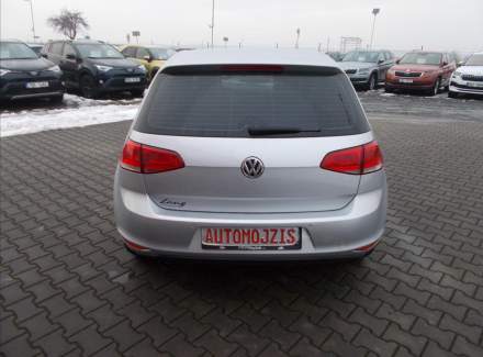 Volkswagen - Golf