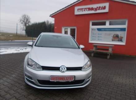 Volkswagen - Golf