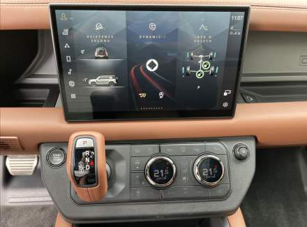 Land Rover - Defender