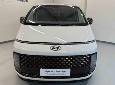 Hyundai - Staria