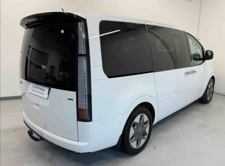 Hyundai - Staria