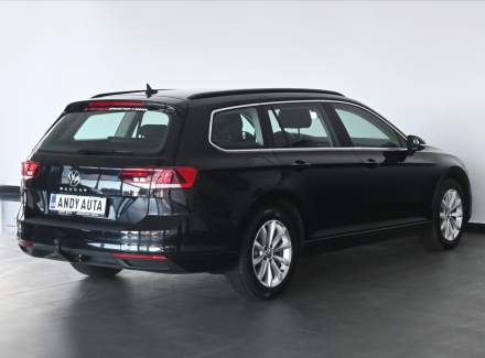 Volkswagen - Passat