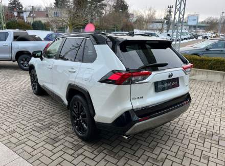 Toyota - RAV 4