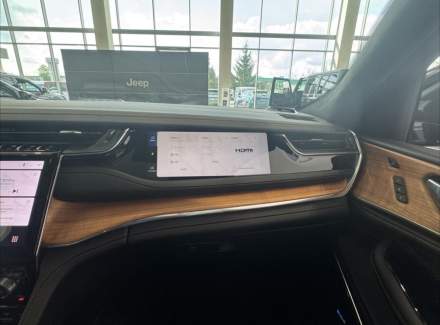 Jeep - Grand Cherokee