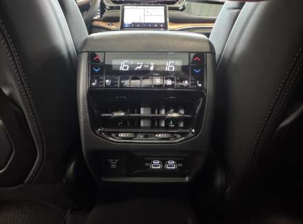 Jeep - Grand Cherokee