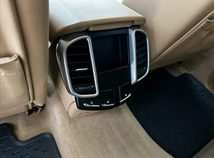 Porsche - Cayenne