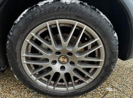 Porsche - Cayenne