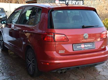 Volkswagen - Golf