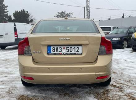 Volvo - S40