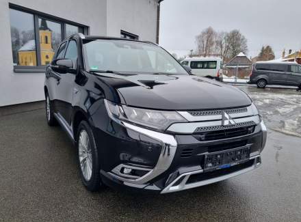 Mitsubishi - Outlander