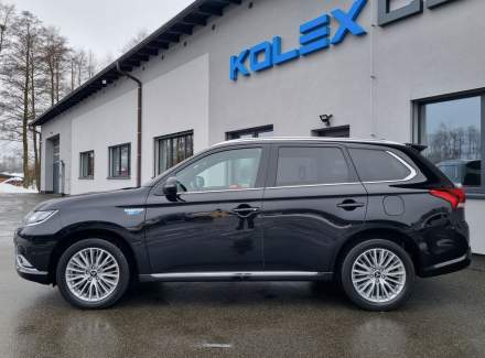 Mitsubishi - Outlander