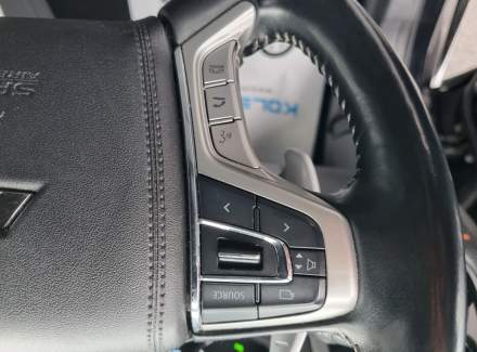 Mitsubishi - Outlander