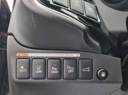 Mitsubishi - Outlander