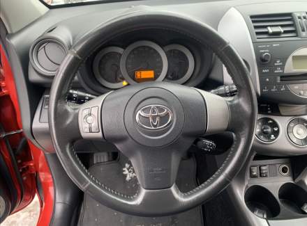 Toyota - RAV 4