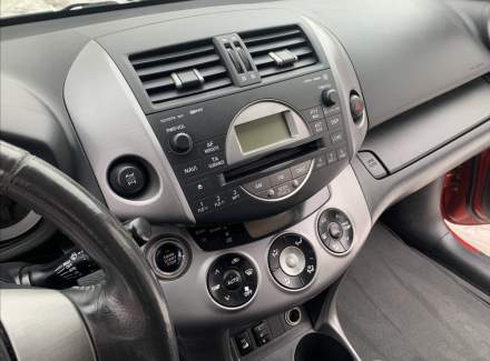 Toyota - RAV 4