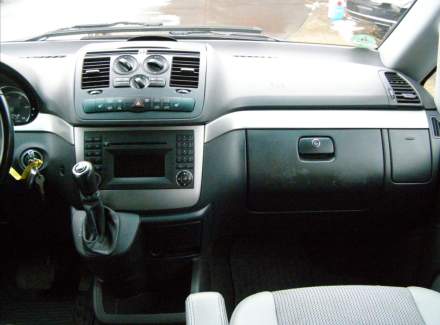 Mercedes-Benz - Viano