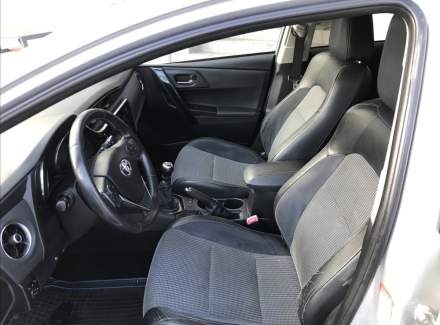 Toyota - Auris