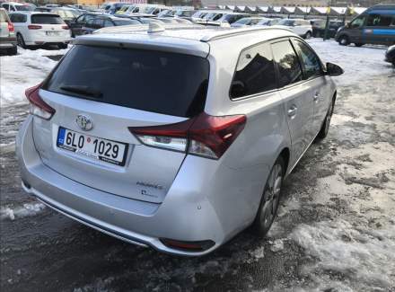 Toyota - Auris