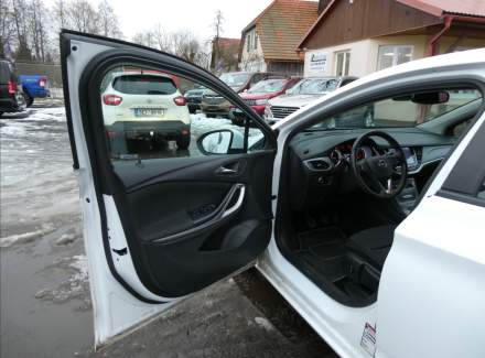 Opel - Astra