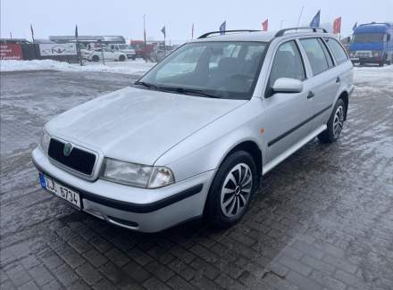 Škoda - Octavia
