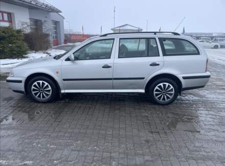 Škoda - Octavia