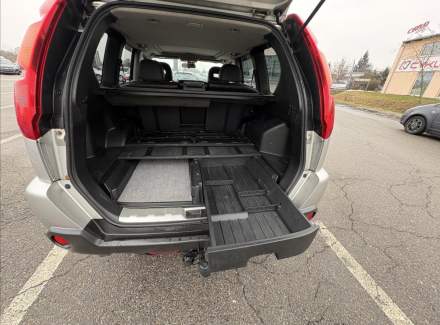 Nissan - X-Trail