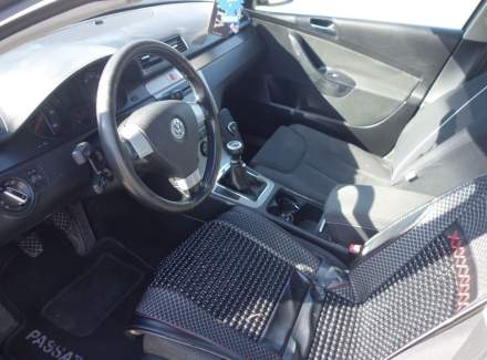 Volkswagen - Passat