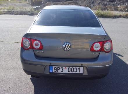 Volkswagen - Passat