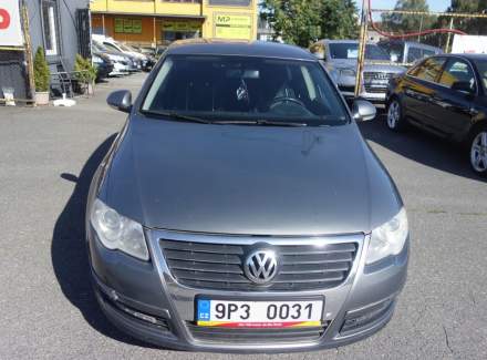 Volkswagen - Passat