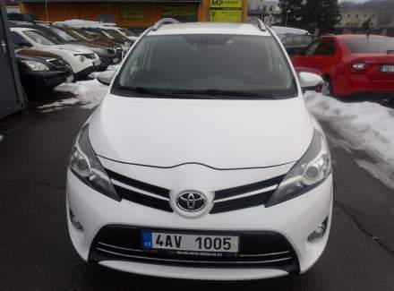 Toyota - Verso