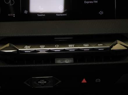 DS Automobiles - DS4 Crossback