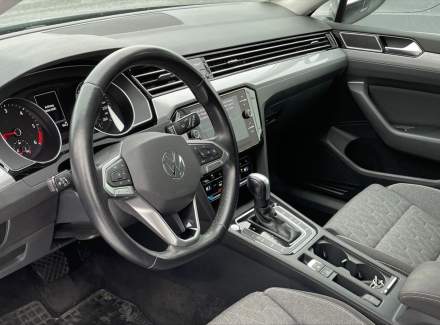 Volkswagen - Passat