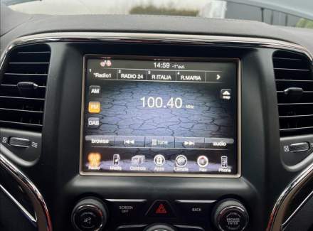 Jeep - Grand Cherokee