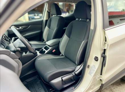 Nissan - Qashqai